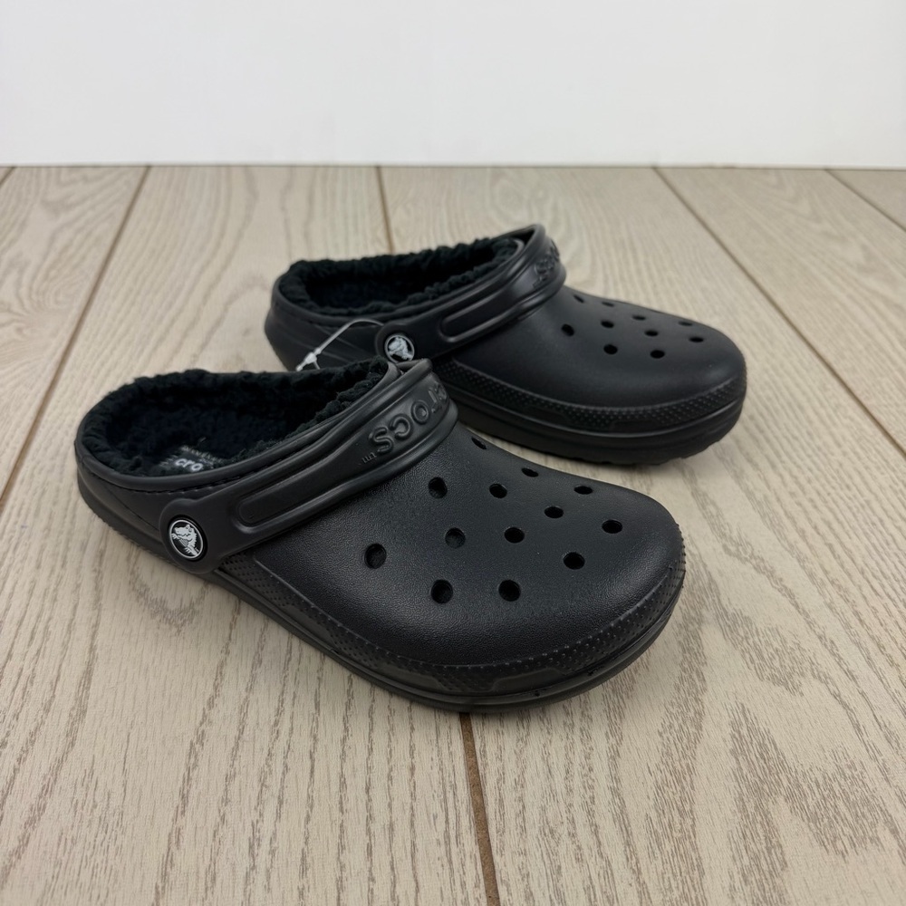 Crocs Classic Lined Kids Clogs j3 Black/Black $50 Children's Shoes